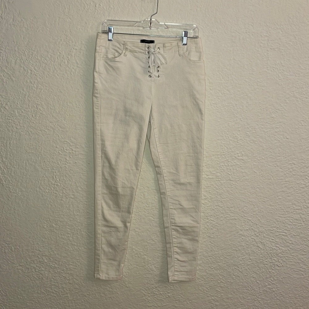 White tie front skinny pants